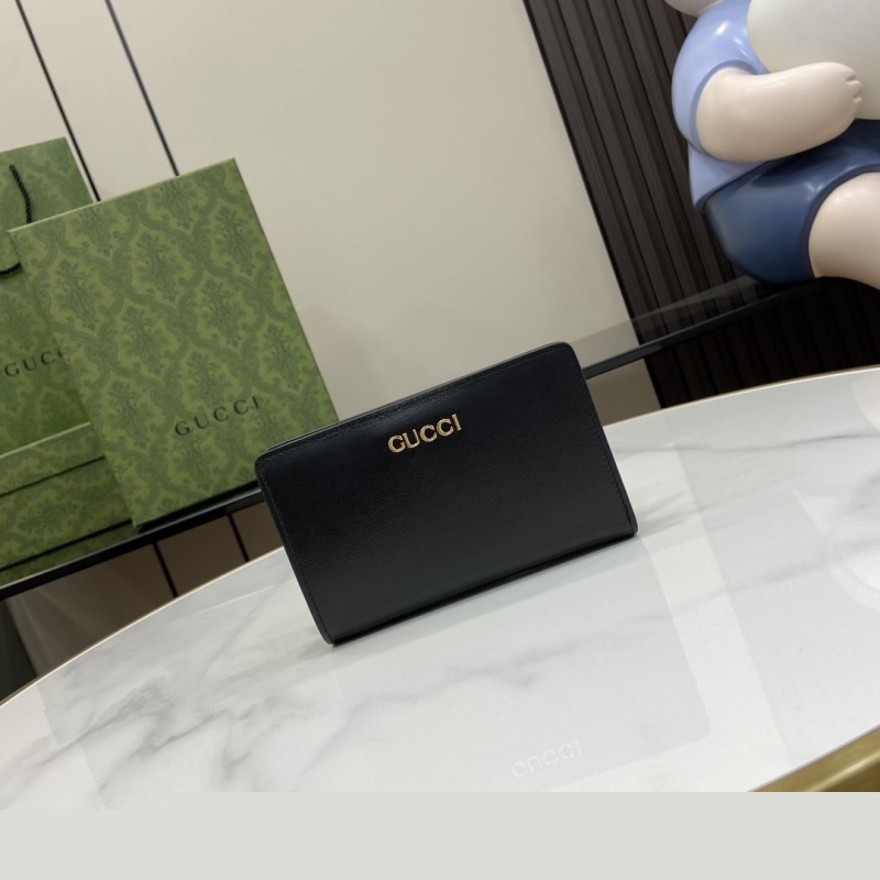 G*u*i wallets & purse